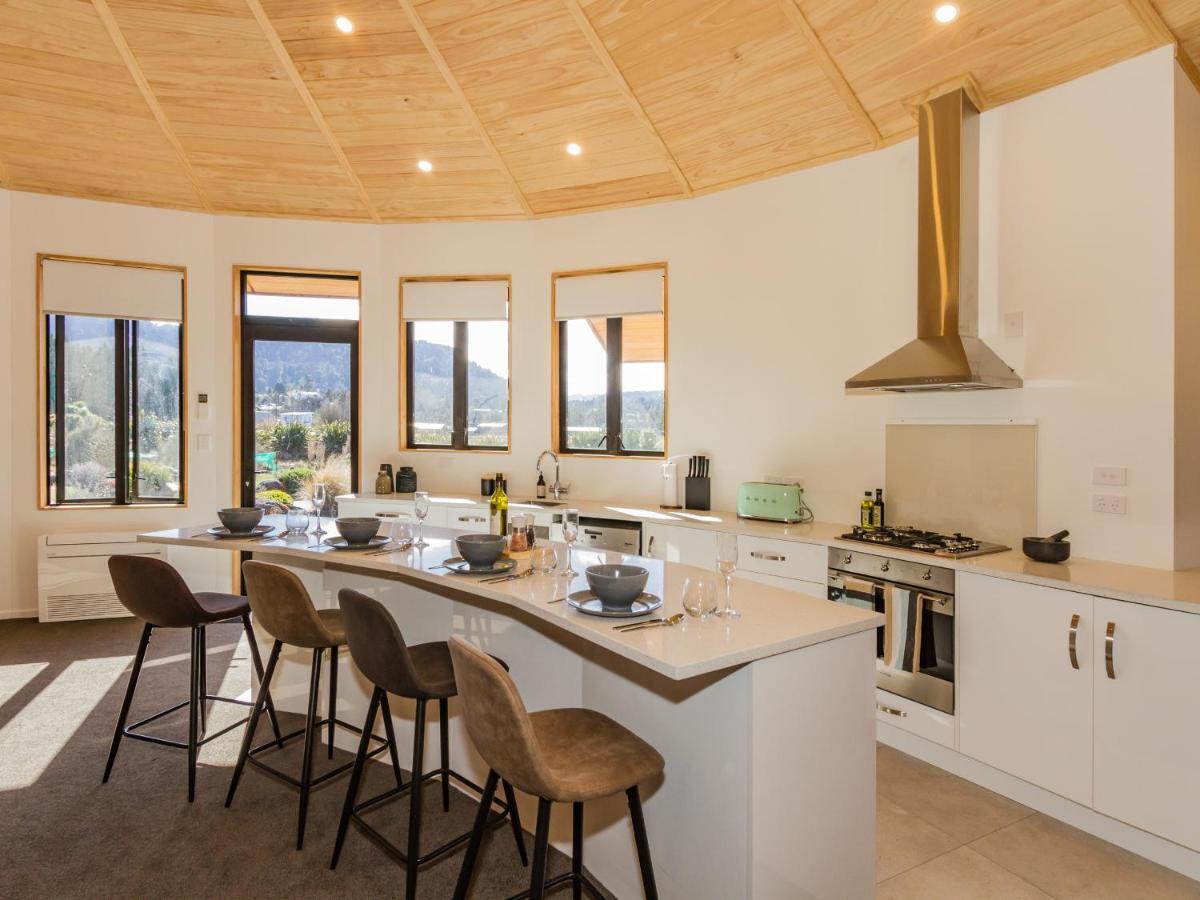 Heavenly Spa Views - Ohakune Holiday Home Buitenkant foto