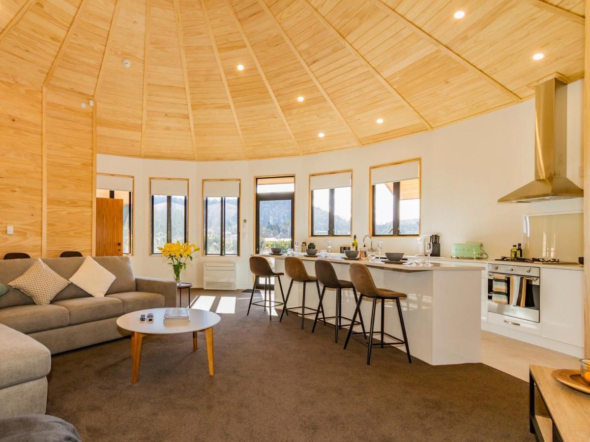 Heavenly Spa Views - Ohakune Holiday Home Buitenkant foto