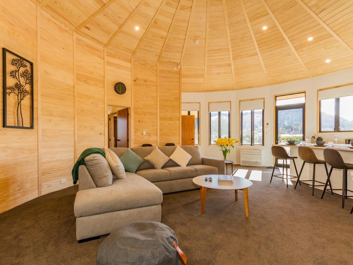 Heavenly Spa Views - Ohakune Holiday Home Buitenkant foto
